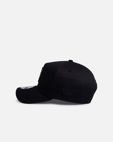 New Era Las Vegas Raiders 'Black Metal Badge' 9FORTY A-Frame Snapback Black