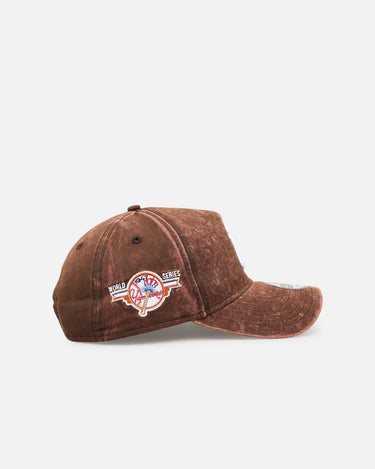 New Era New York Yankees 'Washed Walnut' 9FORTY A-Frame Snapback Walnut